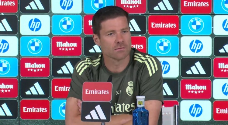 乐鱼官方网站-阿隆索：我们请求推迟比赛未果；马斯坦托诺把梅西当偶像很合逻辑