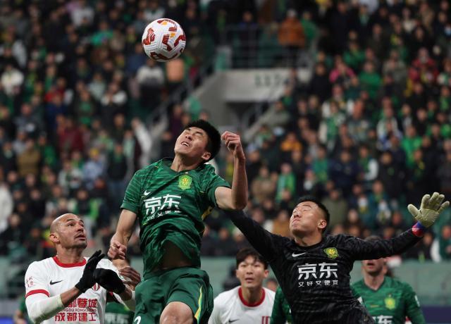 乐鱼集团-年“少”有为！国安防线升起新铁闸：本来想进个球