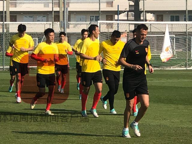 乐鱼集团-国足今日恢复训练 扬科维奇以休假刺激国脚