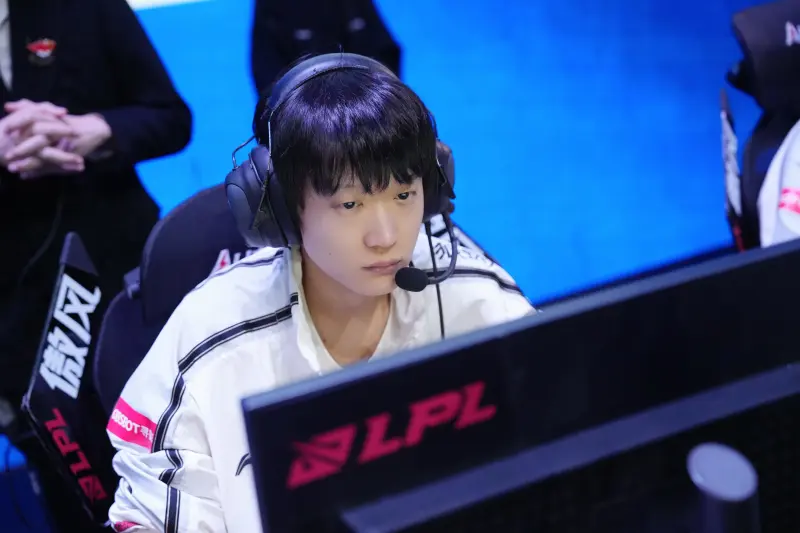 乐鱼集团-AL官方发布对阵BLG赛前返图：积极进取