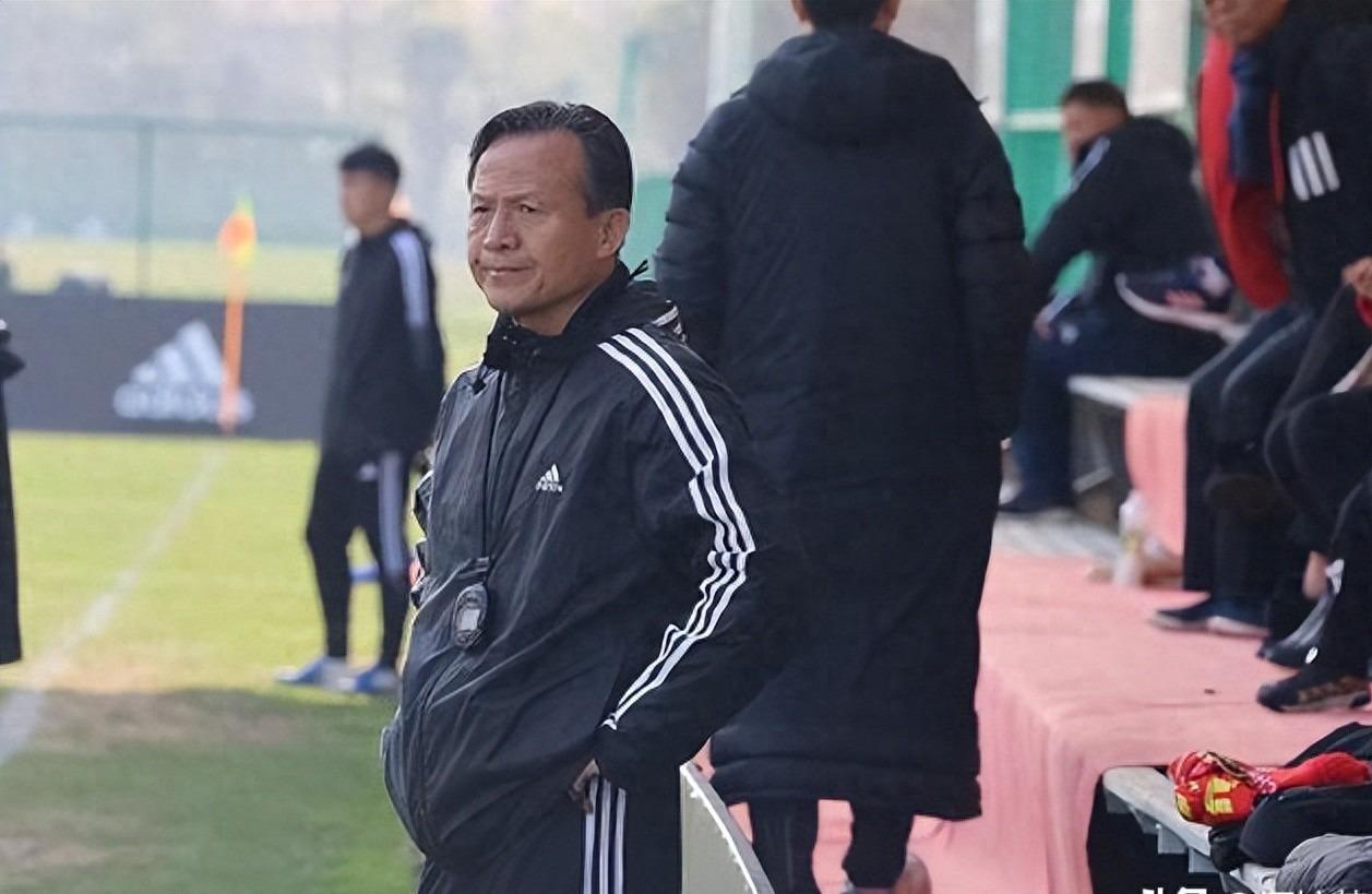 leyu global-申城传奇教练，曾获5运会金牌，当过申花上港主帅，69岁仍不退休